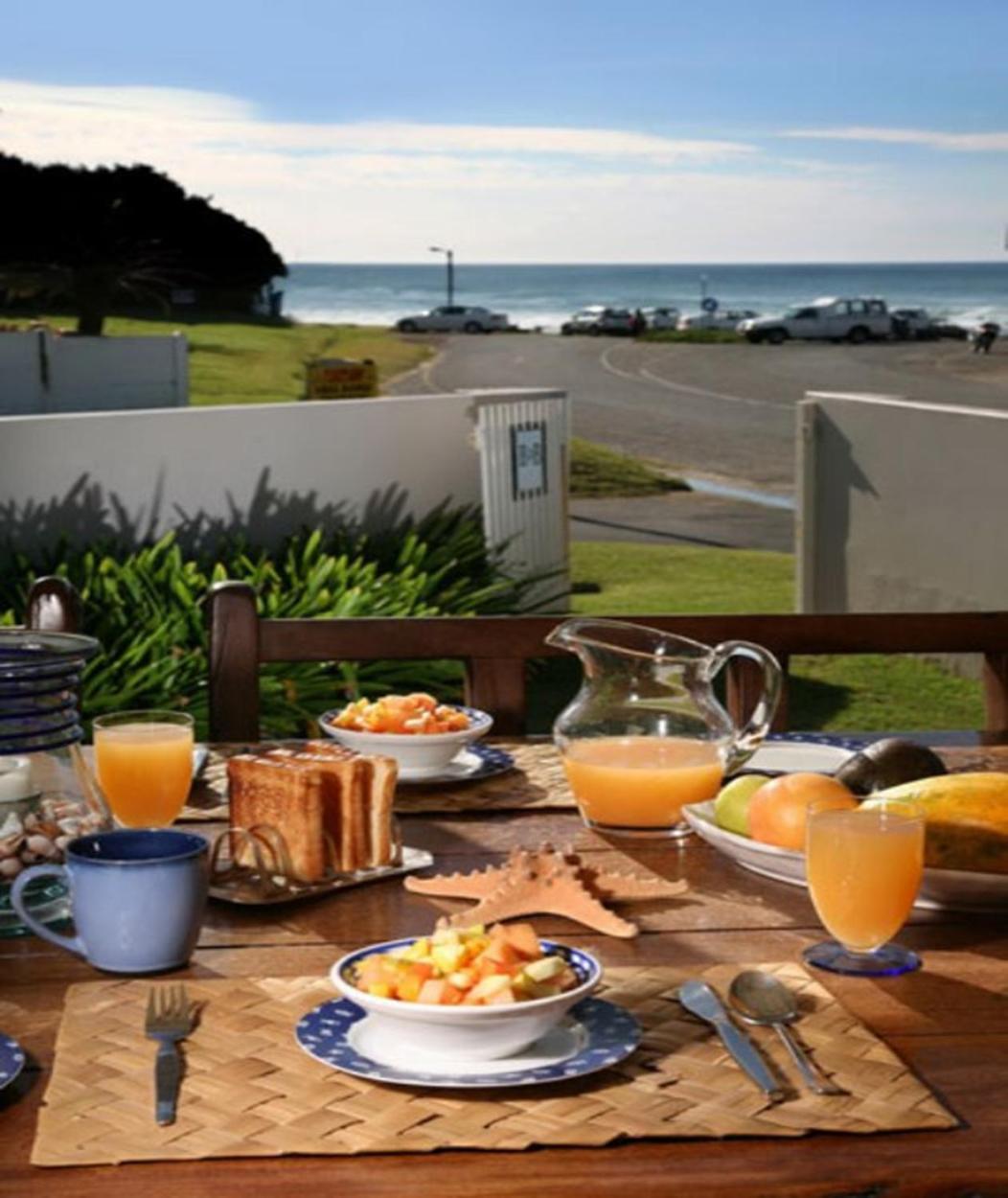 Breeze Inn Guesthouse Kiddʼs Beach 外观 照片