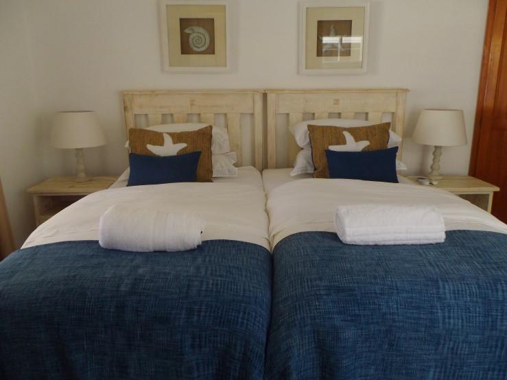 Breeze Inn Guesthouse Kiddʼs Beach 外观 照片