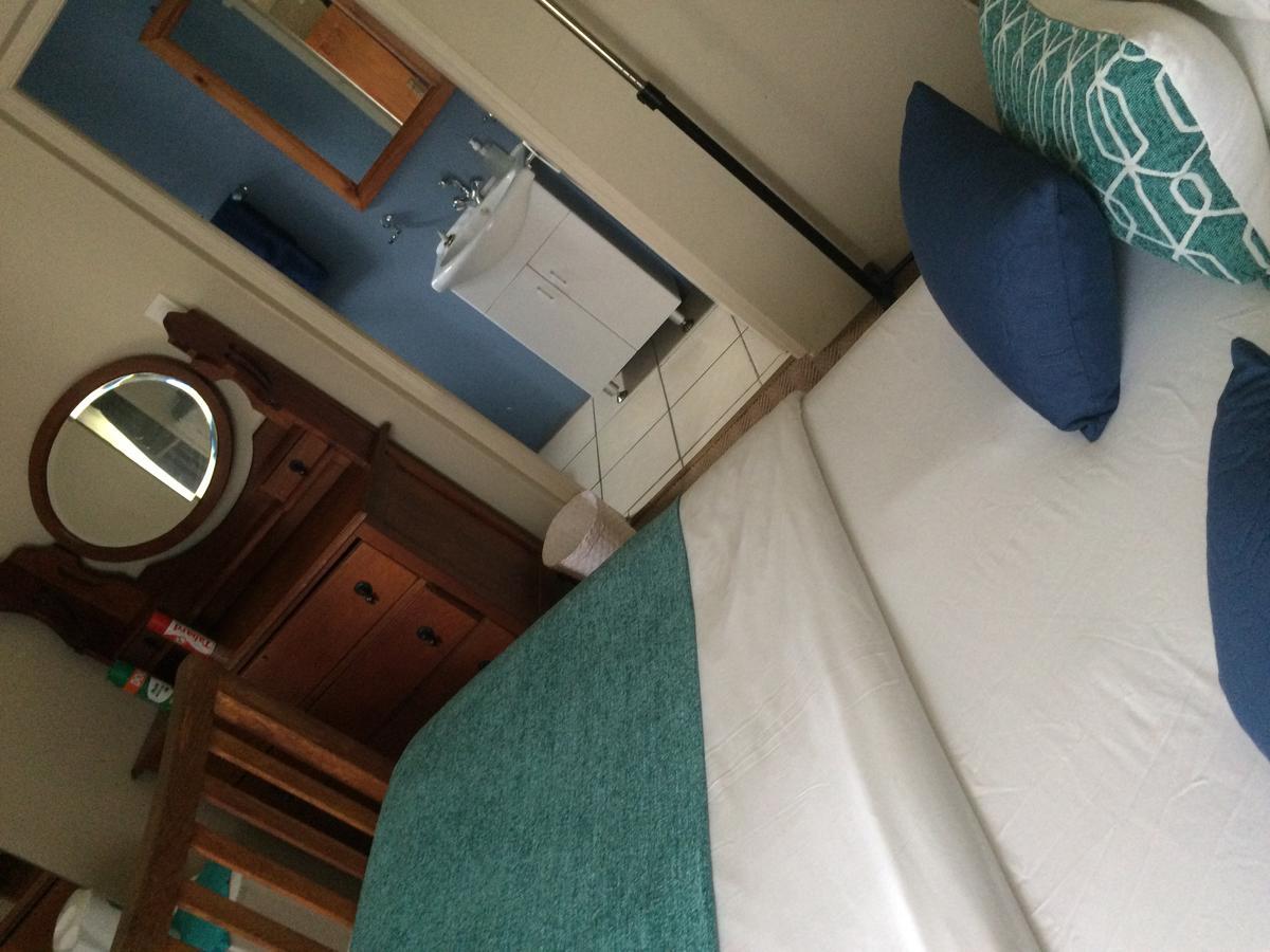 Breeze Inn Guesthouse Kiddʼs Beach 客房 照片